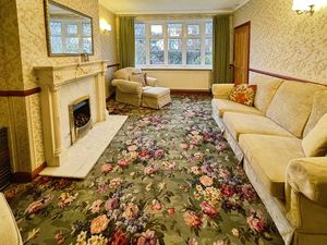 Lounge- click for photo gallery